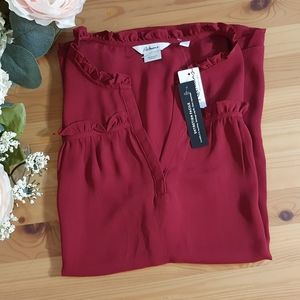 ** Sold**Sleeveless Top Blouse